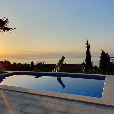 Villa Nikolla Ловран Экстерьер фото