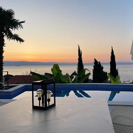 Villa Nikolla Ловран Экстерьер фото
